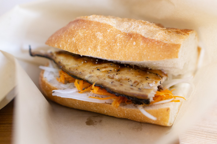 MARUYA Terraceのサバサンド